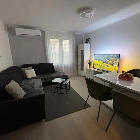 Apartment Center Joana